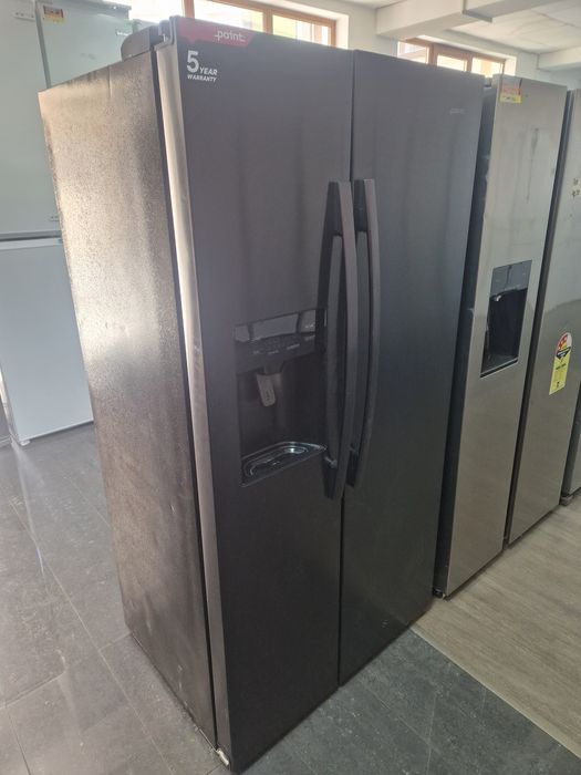 Хладилник Side by Side Point Black 650 литра