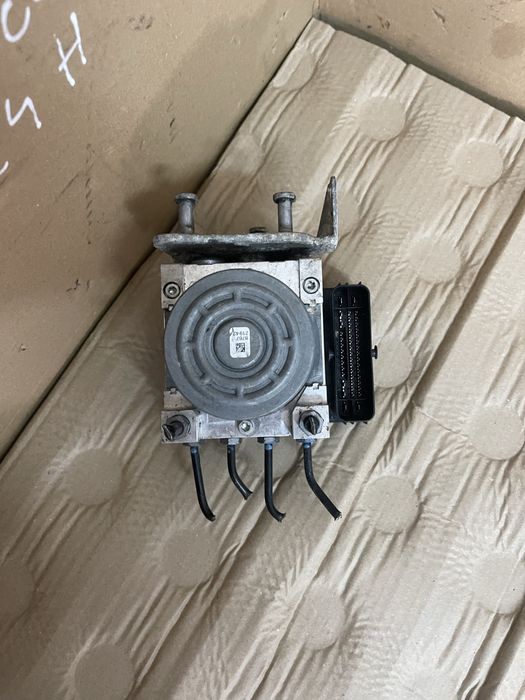 Pompa ABS Mercedes C-class W205 E W213 GLC A2054310000 an 2014-2020