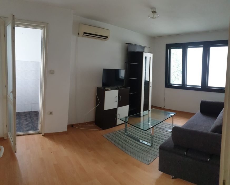 Дава се под наем Двустаен апартамент в Пловдив, Христо Смирненски - 60 кв.м за 306 € - Снимка #1