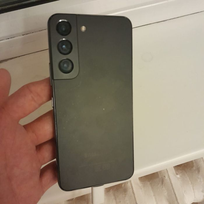 Продам samsung s22