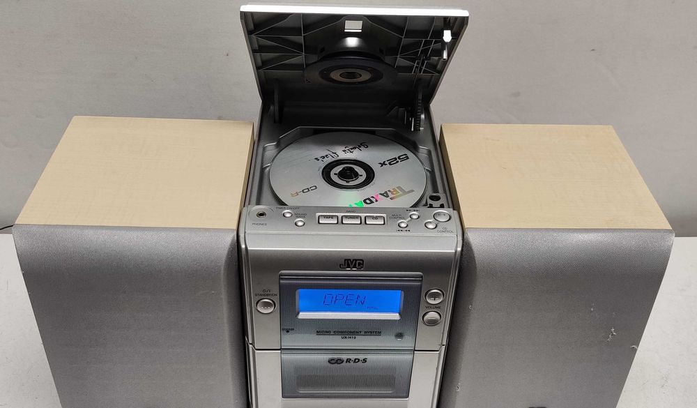 JVC UXH 10 amplificator CD deck boxe combina telecomand