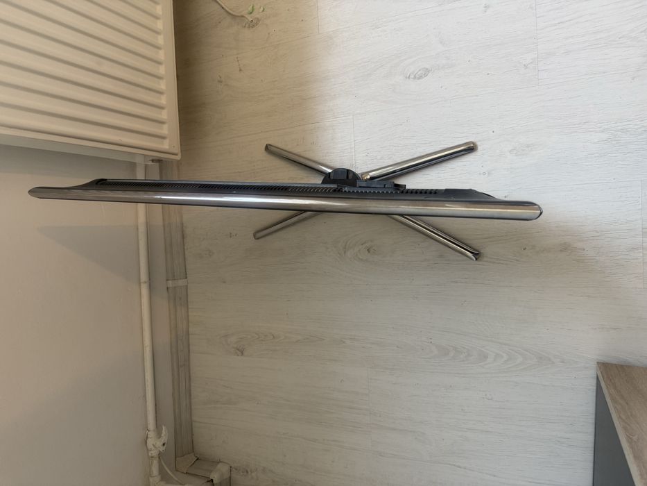 Vand televizoar samsung,de (80) pentru mai multe  detali astept mesaj