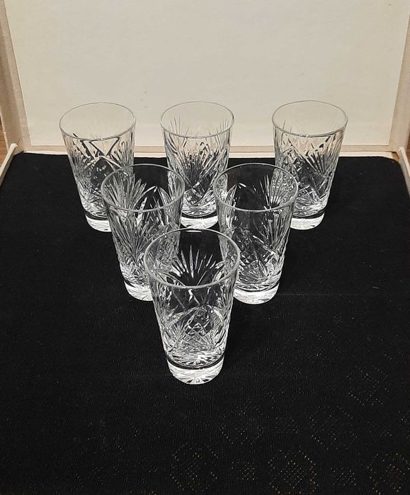 Посуда  из советского хрусталя и богемского стекла .