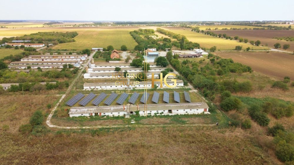 Продава се Промишлена сграда в с. Стефаново, Област Добрич - 6977 кв.м за 172 €/кв.м - Снимка #1