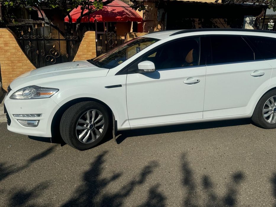 FORD Mondeo 2013 — imagine 2