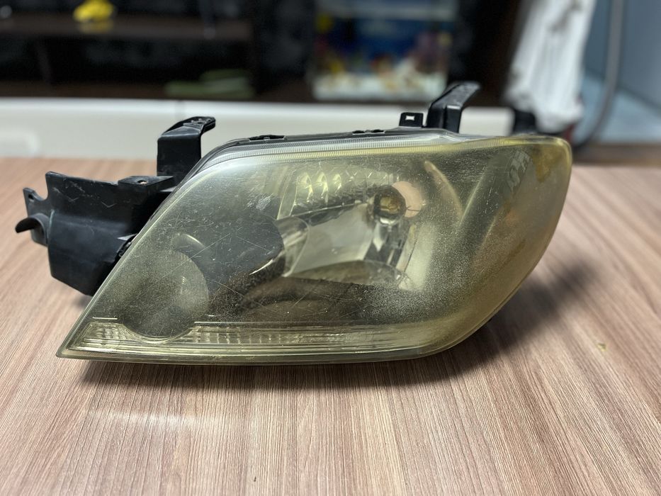 Фара Mitsubishi Outlander 1 левая сторона