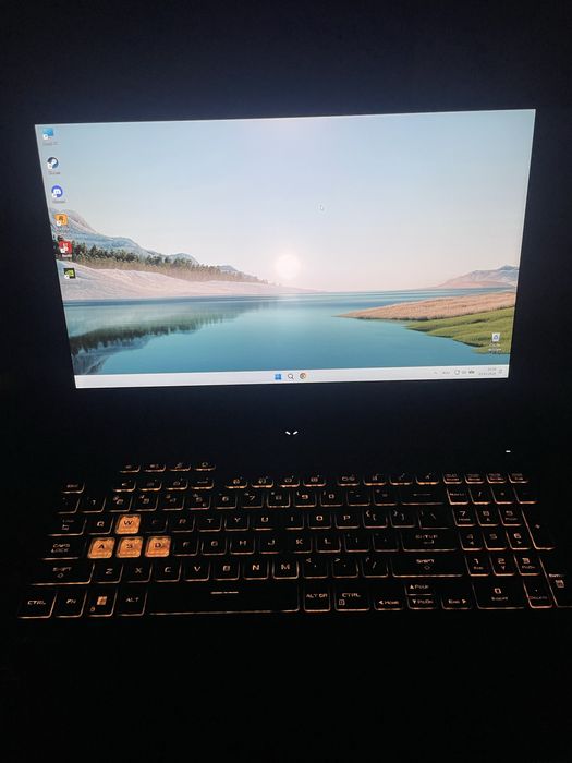 ASUS TUF F15 i7-12700H / 32GB RAM / RTX 3050 4GB / 1.5TB SSD / 144Hz