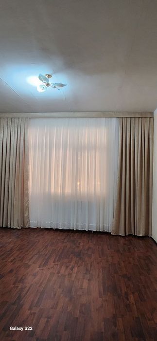 Шахар марказидан квартира сотилади 4 хонали 183кв.м.