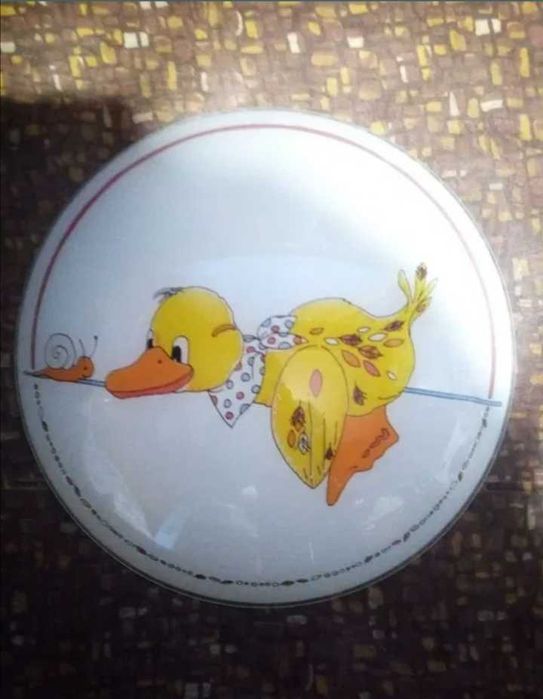 Продавам два броя НОВИ детски лампион