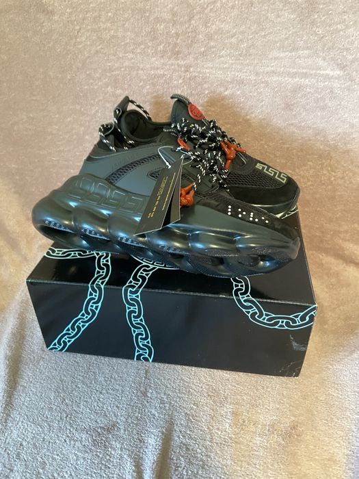 versace chain reactio