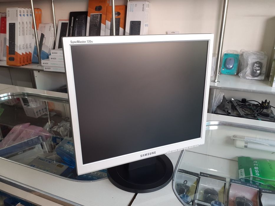 Monitor Samsung 17 dumm
