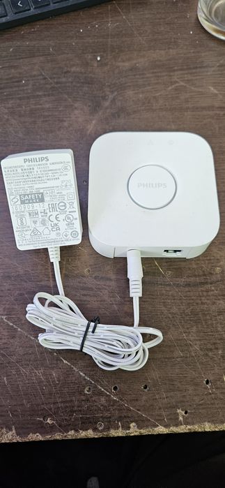 Philips hue bridge
