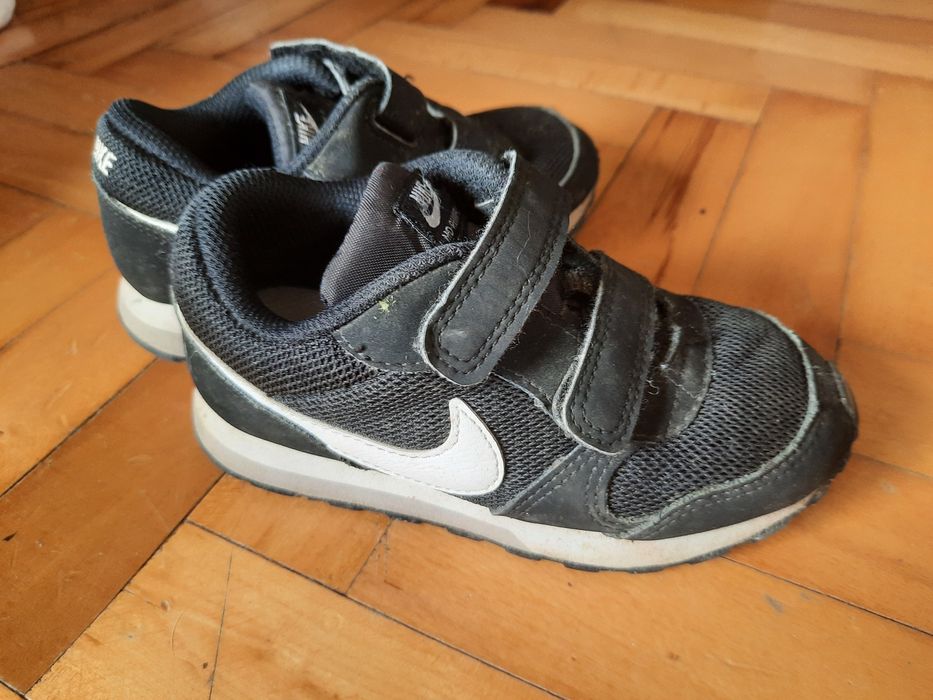 Маратонки Nike, 26 номер