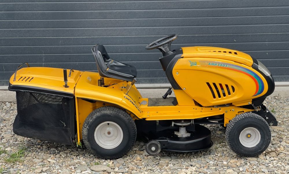 Tractoraș de tuns iarba/gazon MTD (licență Honda) cu Coș pentru  iarbă / 13 cai -400cc Recent adus !