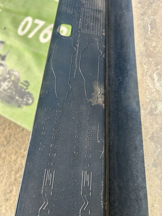 Prag , ornament prag stânga pchet AMG Mercedes W213