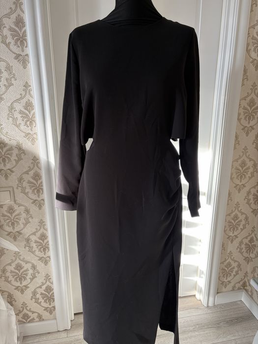 Платья Zara, б/у, 44-46 р, черное и коричневое