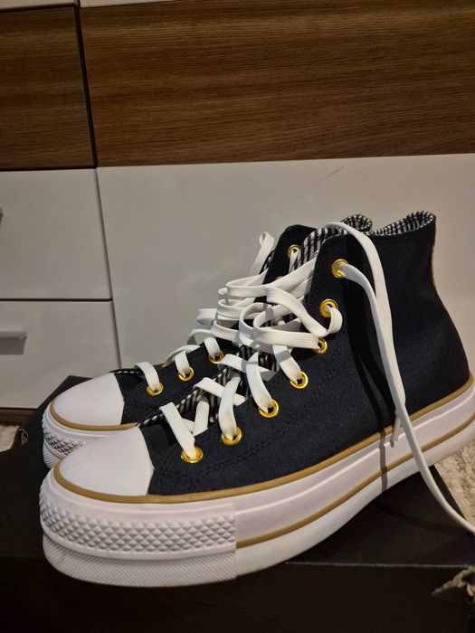 Дамски кецове Converse