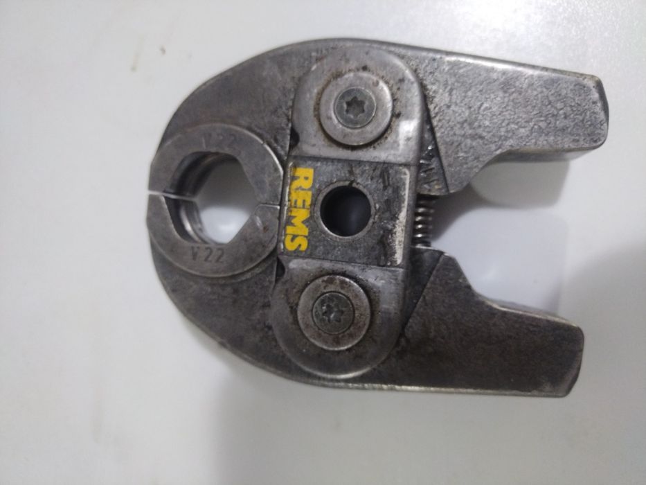 Пресоващи челюсти REMS V22 / ROLLER V28
REMS V22 Цена 130лв
Пресоващи