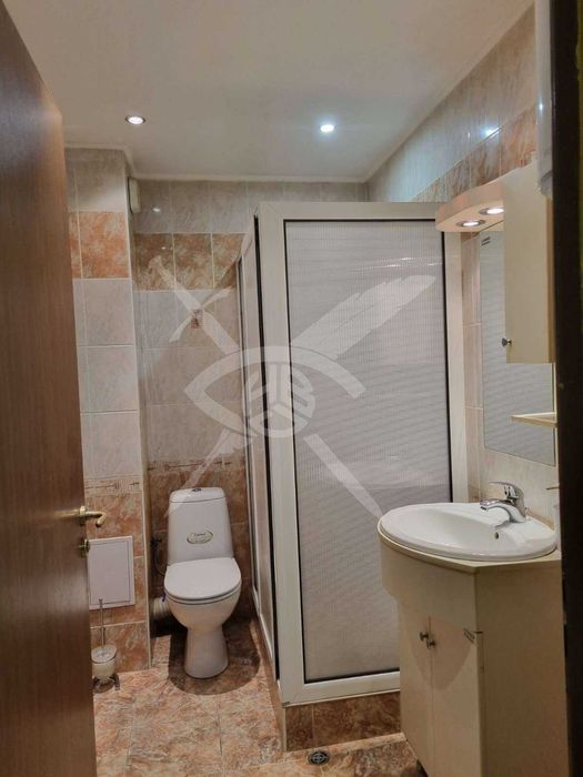 Дава се под наем Офис в Пловдив, Център - 50 кв.м за 398.82 € - Снимка #2