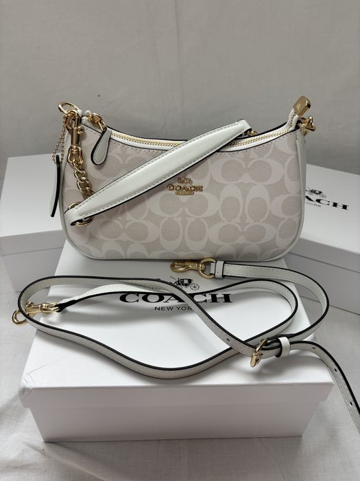 Geanta Coach noua, de culoare alba