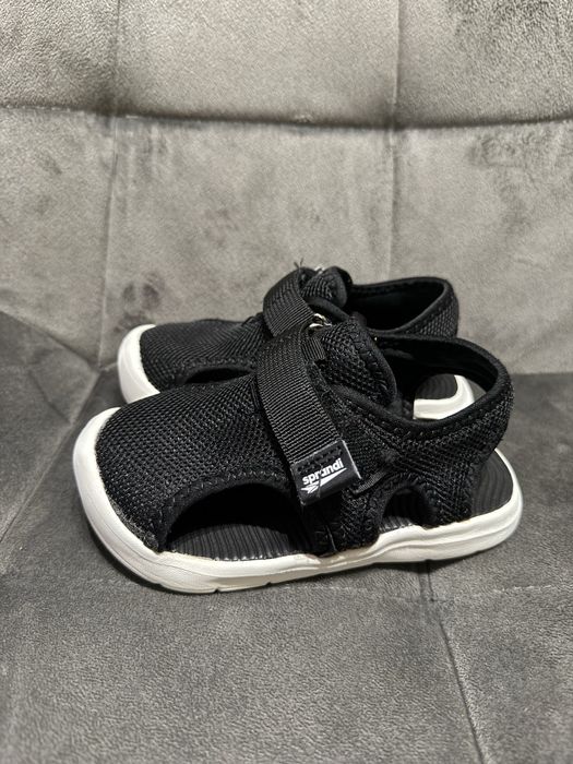 Детски обувки различни видове