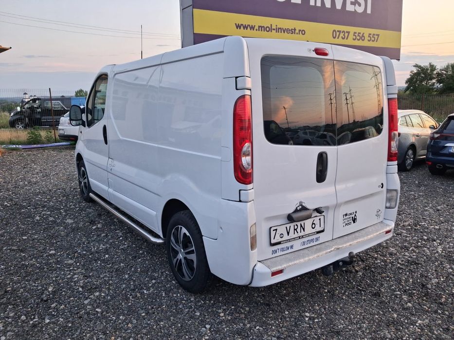 Opel  Vivaro ( Renault Trafic)