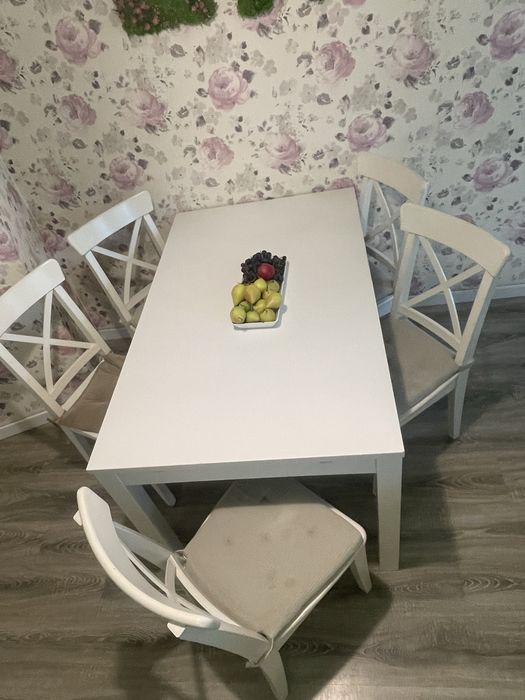 Masa extensibila cu 6 scaune