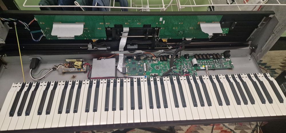 Reparatii Korg Pa5,Pa4,Pa3,Pa2,Pa1,Pa600,Pa900,Pa1000,Kronos,M3,Etc