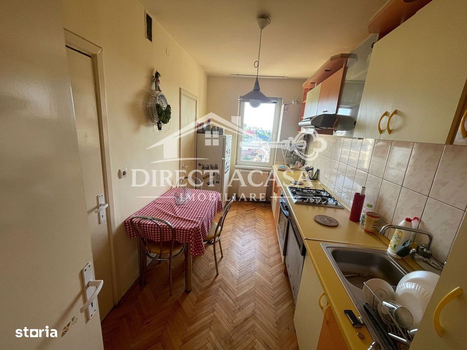 Apartament cu 4 camere de inchiriat-Str Republici-Zona 7 Noiembrie