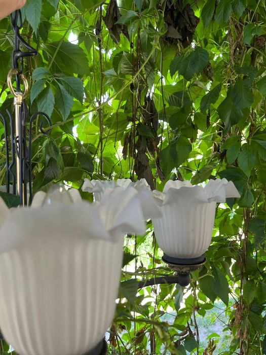 Продам люстры 5 ламп