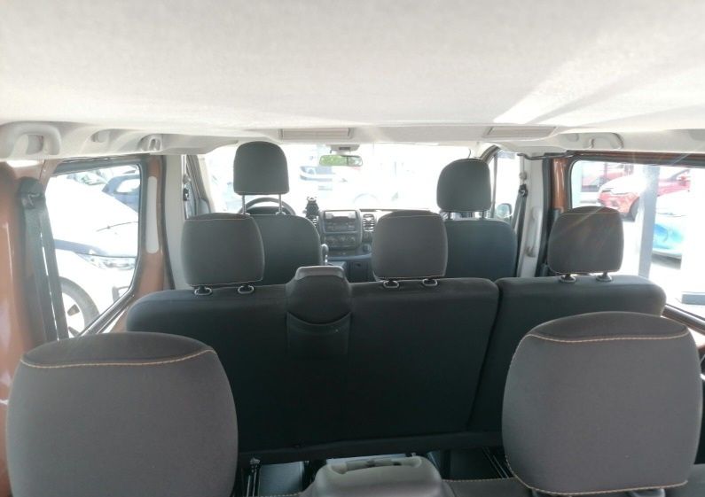 Уикенд пакет пътнически бус под наем