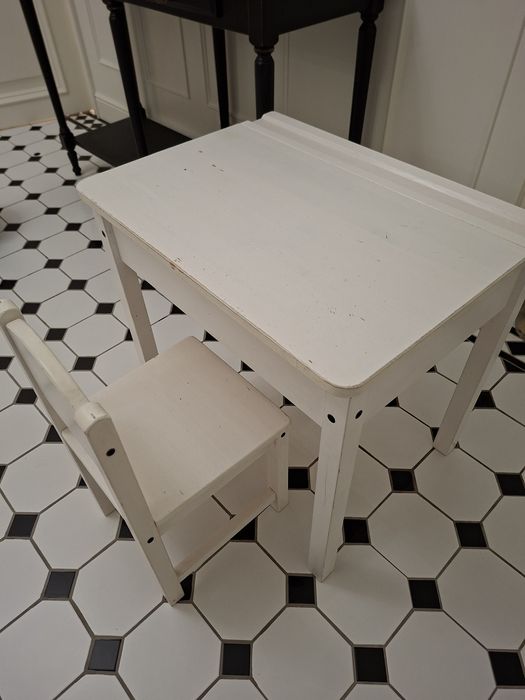 Детский стол и стульчик