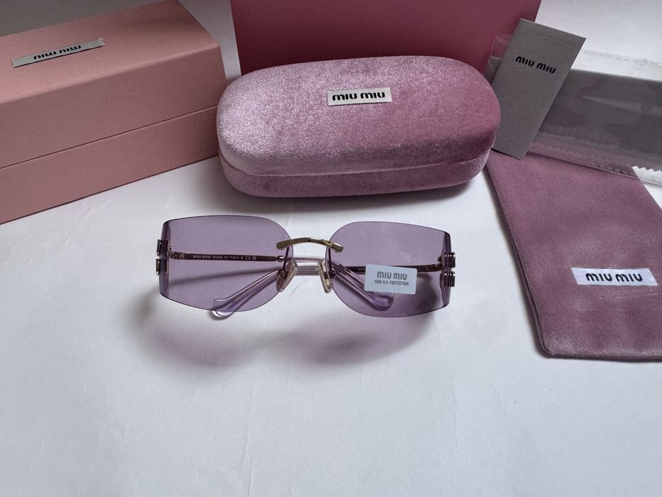 Ochelari de soare Miu Miu MUA51S 75-14 110, Noi
