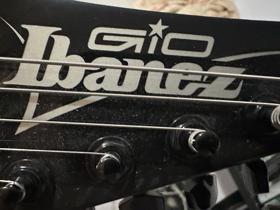 Продам электрогитару ibanez gio