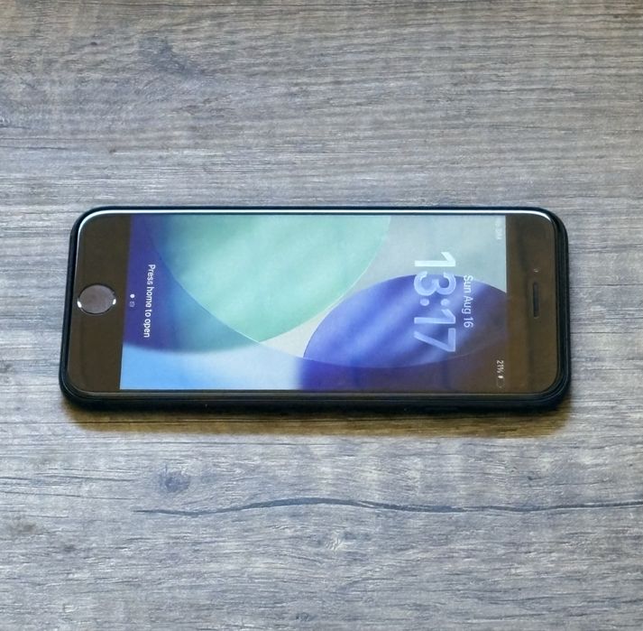 iPhone SE 2 - 128 gb, baterie 87%, stare perfecta