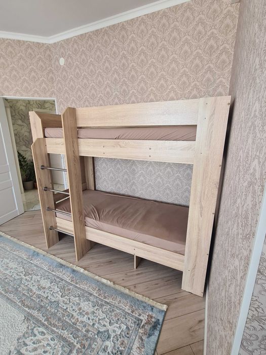 Двухярусная, детская кровать.