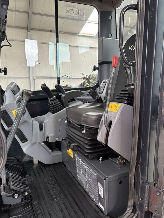 Miniexcavator KUBOTA U36-4 2019 / 2.300 ore / accept variante