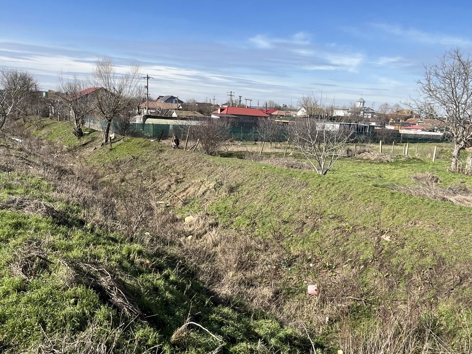 VÂND/SCHIMB  Teren de casa in Poiana