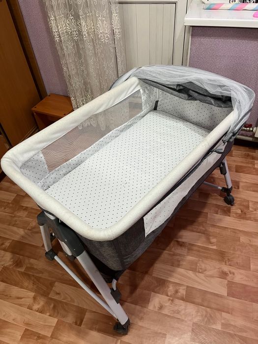 Продам манеж кровать