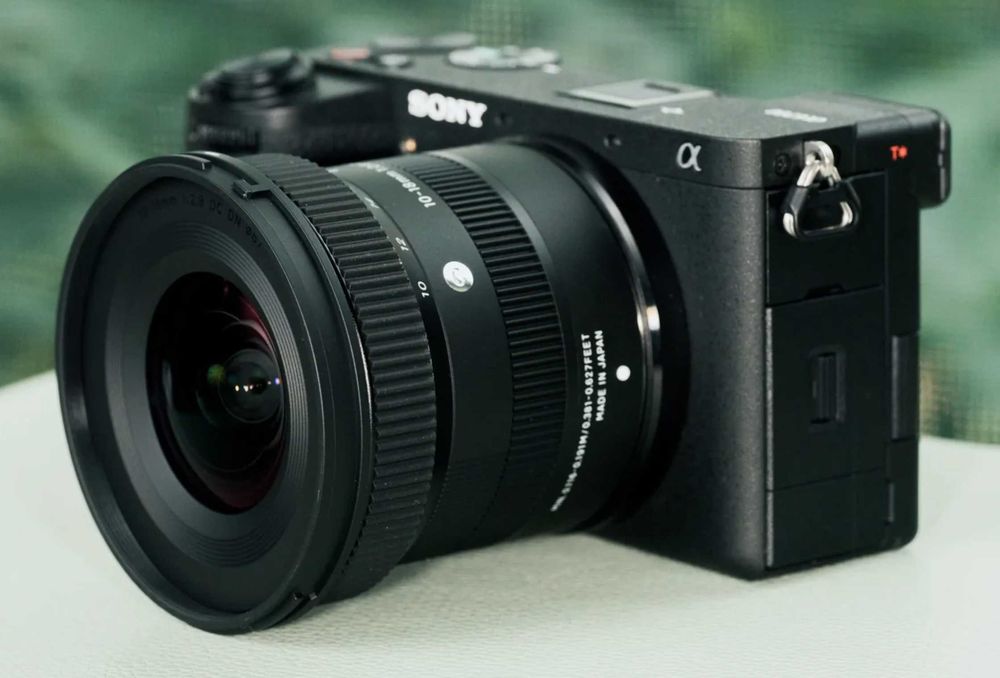 Obiectiv Sigma 10-18mm F2.8 DC DN Contemporary Nou + Garantie -300 RON