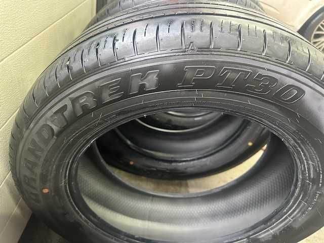 Vand anvelope vara Dunlop Grandtrek PT30 225/60 R18 100H DOT Sept 2024