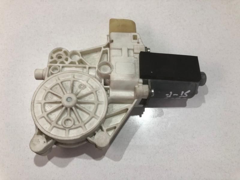 Motoras macara geam stanga fata 0130822402 BMW Seria 3 E92 [2004 - 20