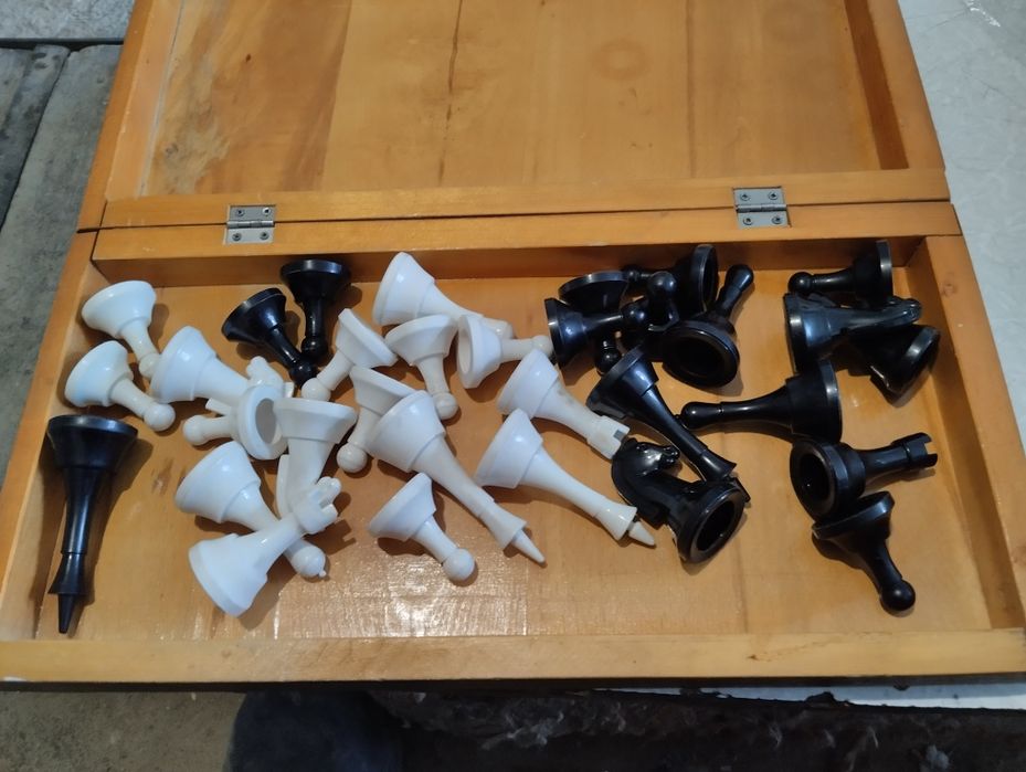 Шахмат СССР продам . Смотрите