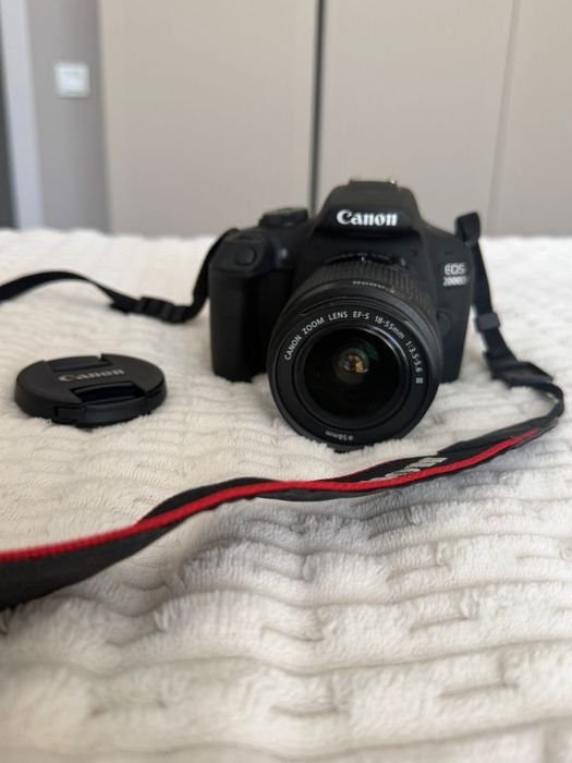 Canon EOS 2000D