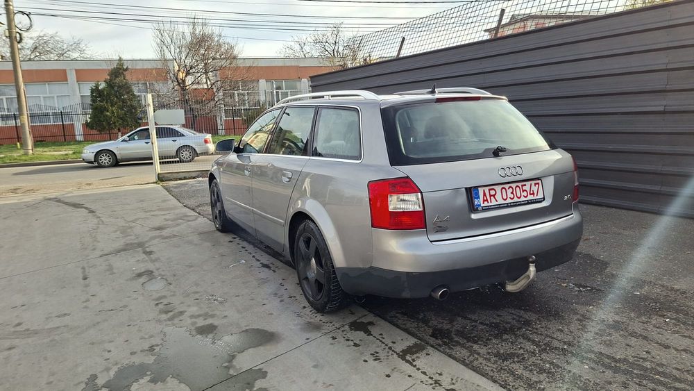 Vand audi A4 benzina