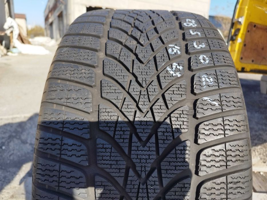 285/30/21 Дънлоп Уинтър Спорт 2016г 6,5мм Единичка AO Audi