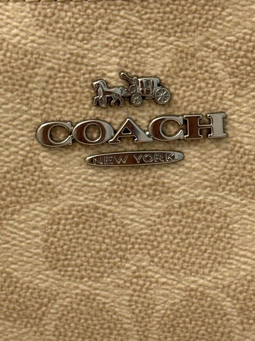 Продается оригинал сумка coach