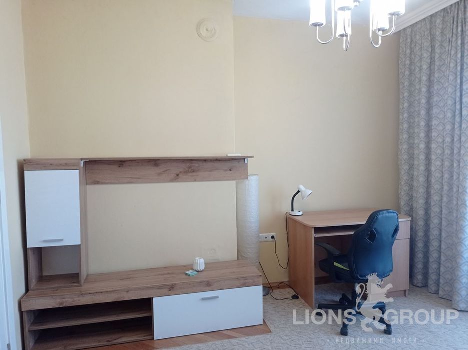 Дава се под наем Тристаен апартамент в Варна, Бриз - 85 кв.м за 598.23 € - Снимка #6