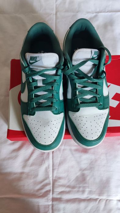 Продавам маратонки Nike