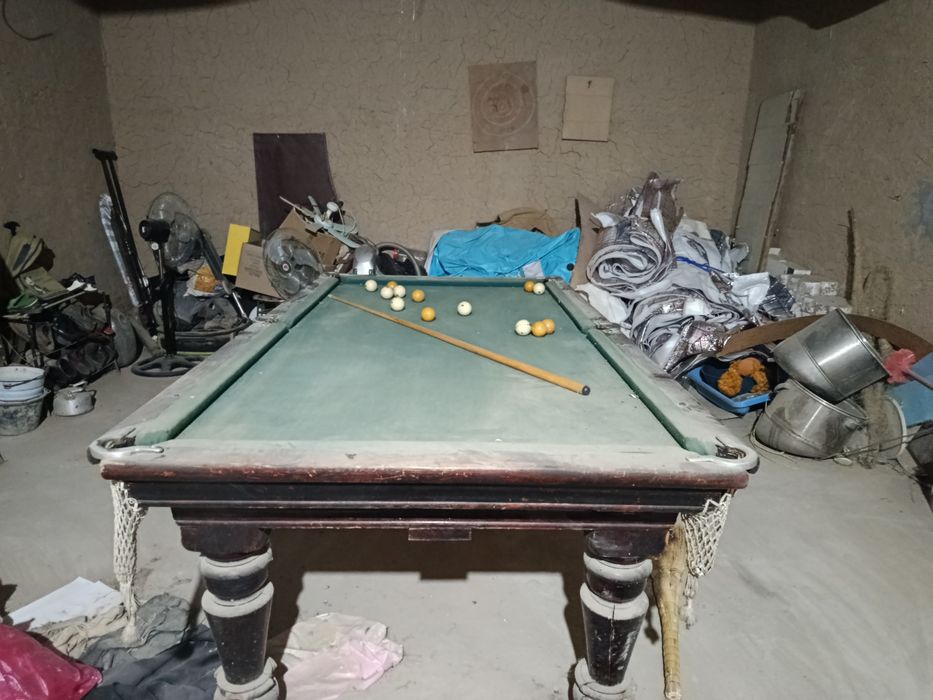 Bliardni stul sotiladi arzonga